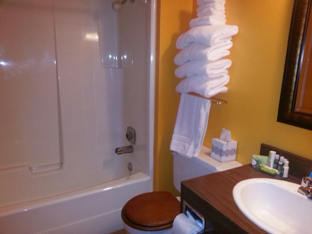 The Walla Walla Inn Rainy River Kamer foto